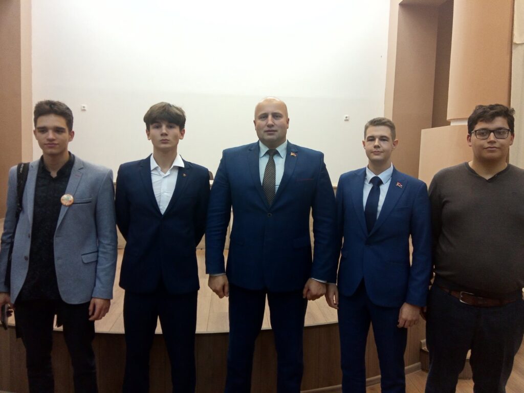 Палата детского и подросткового парламента