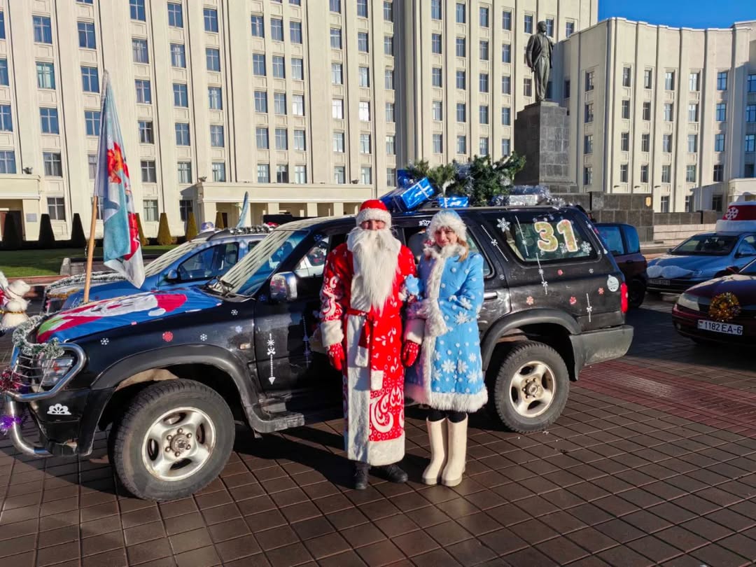 Автопарад «За рулём Дед мороз»