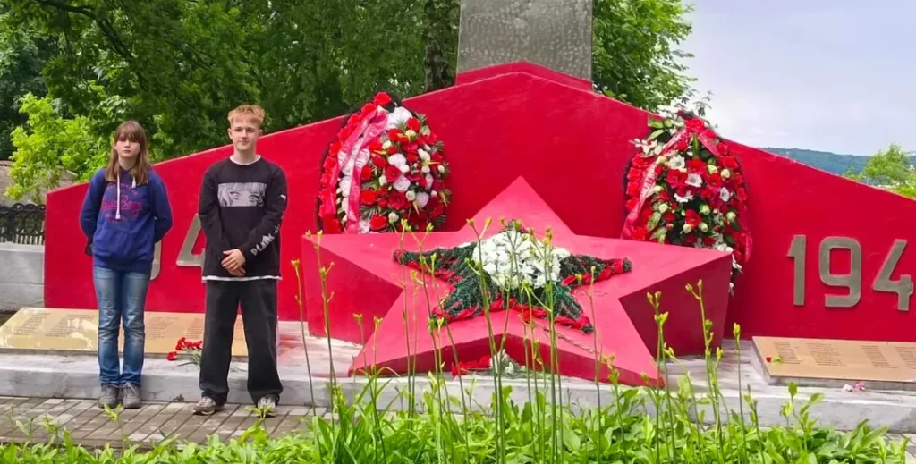 Братская могила на улице Автозаводской