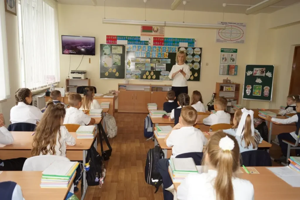 🔔1 сентября – особенный день. Это не просто начало нового учебного года, а символ преемственно (4)