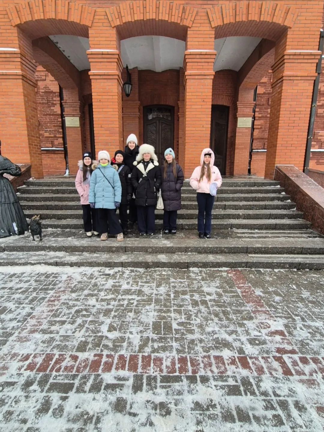 SnapInsta.to_610686627_18152253073441030_1319758922395440615_n