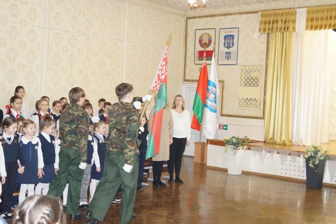 SnapInsta.to_613685617_18152829457441030_1539015892998448289_n