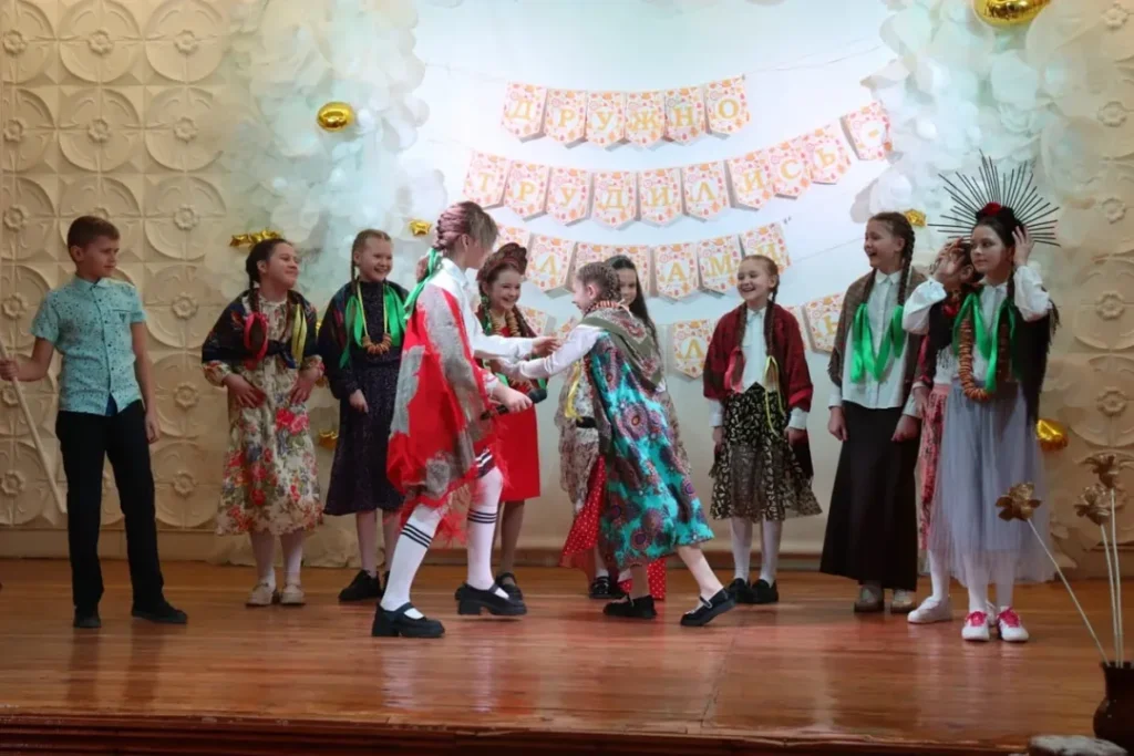 SnapInsta.to_637715536_18156960865441030_1454373529655898793_n