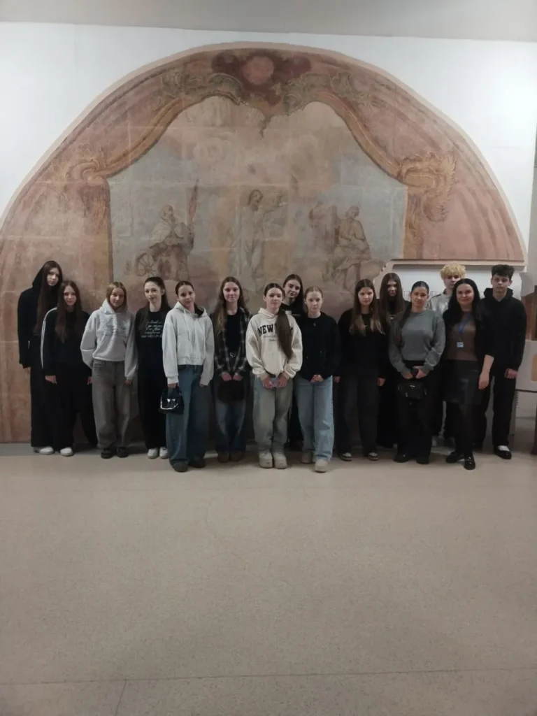 SnapInsta.to_643564368_18157610806441030_7634391579568552368_n